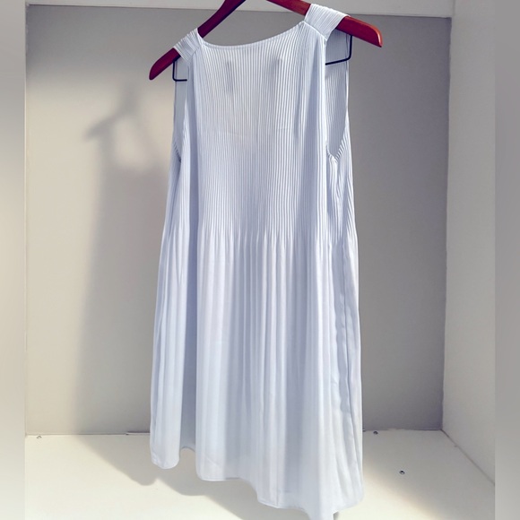 Babaton Pleated Mathis Mini Dress with matching slip included - Picture 3 of 3